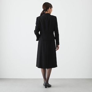 モデル身長166cm･９号サイズ着用