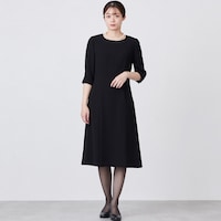 モデル身長165cm･９号サイズ着用