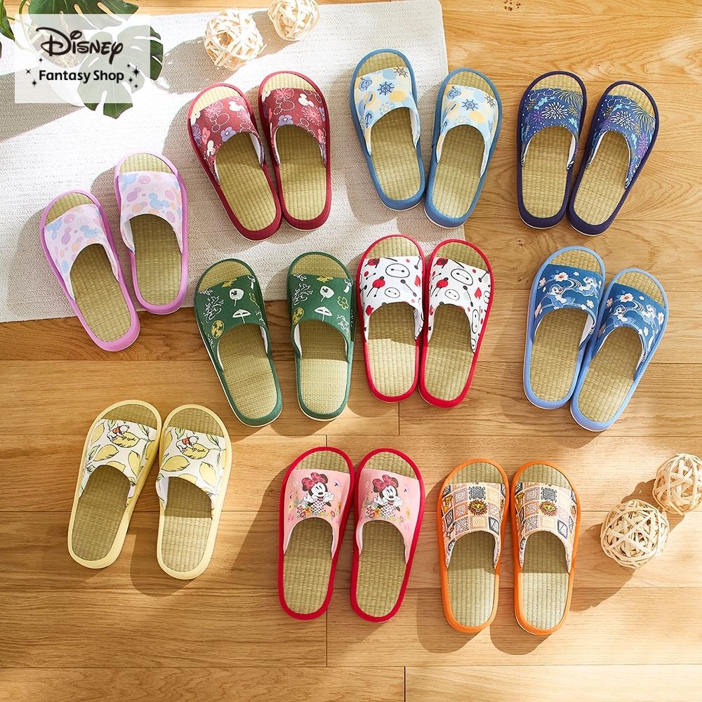 【新柄登場】 ディズニーデザインと過ごす夏の涼。心地よいふっくらウレタン入りい草スリッパ(選べるキャラクター) 【夏スリッパ】(ディズニー/Disney) 【新柄登場】 ディズニーデザインと過ごす夏の涼。心地よいふっくらウレタン入りい草スリッパ(選べるキャラクター) 【夏スリッパ】(ディズニー/Disney)
