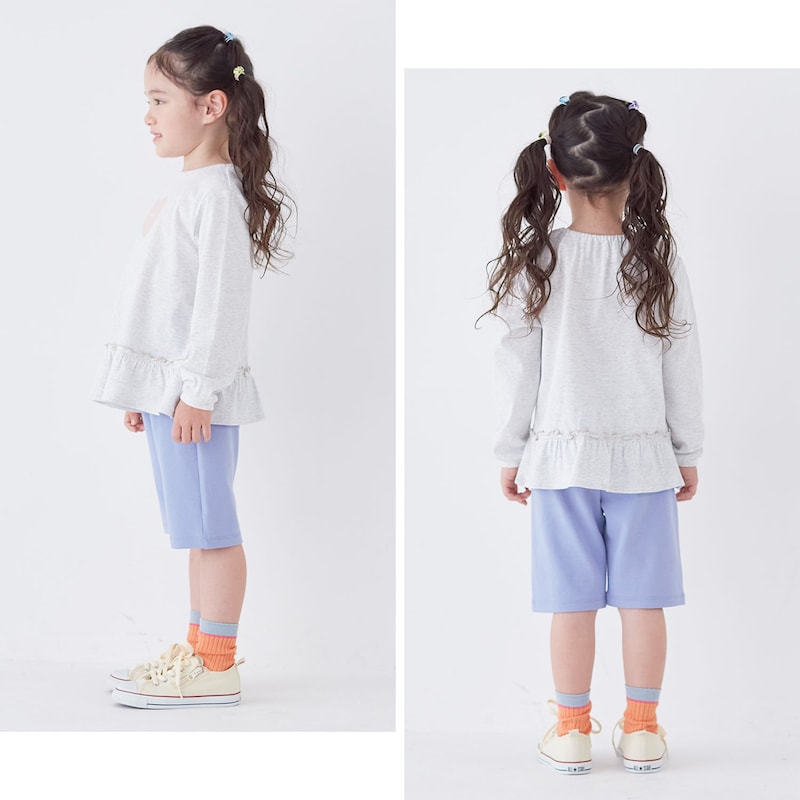 ラベンダーブルー／モデル身長107.5cm・110サイズ着用