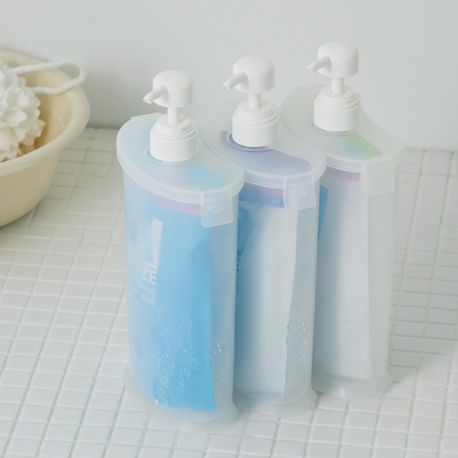 【ベルメゾン】パウチのまま入れられる!スリムなお手軽ソープディスペンサー 【ベルメゾン】パウチのまま入れられる!スリムなお手軽ソープディスペンサー