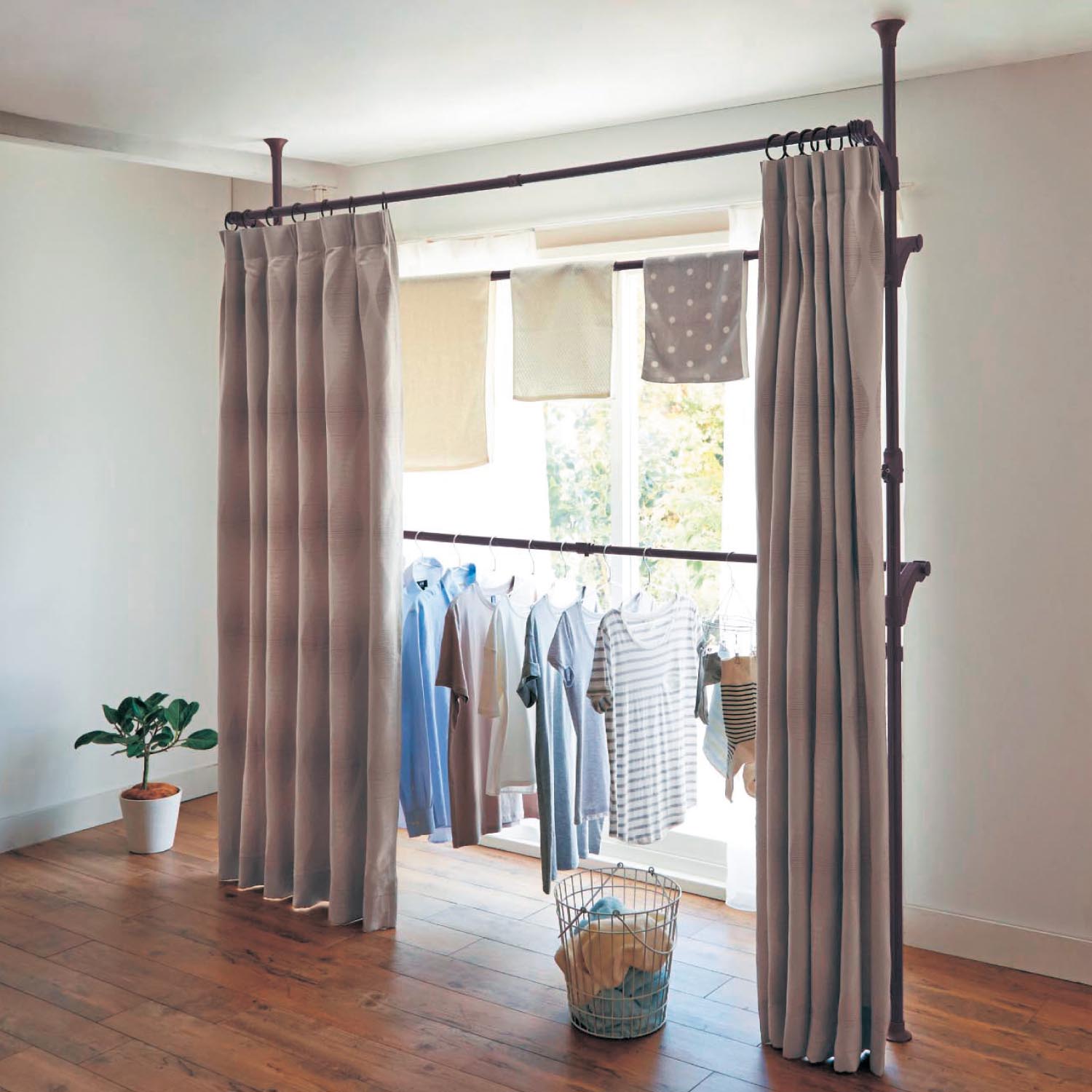 カーテンで洗濯物を目隠しできて幅を変えられる突っ張り式室内物干し 通販のベルメゾンネット カーテンで洗濯物を目隠しできて幅を変えられる突っ張り式室内物干し 通販のベルメゾンネット