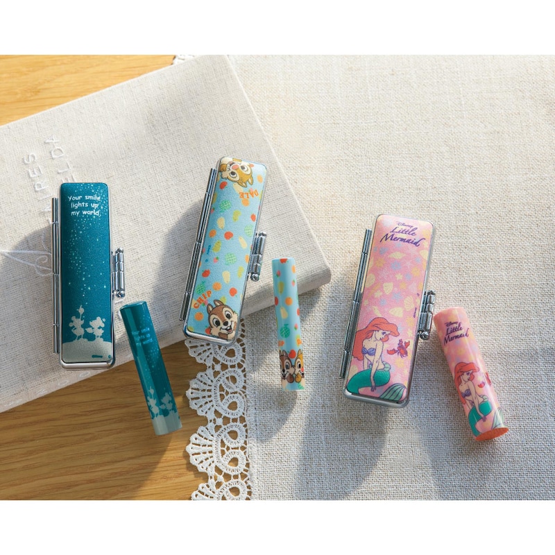 ミッキー＆ミニー(左)、チップ＆デール(中央)、アリエル(右)