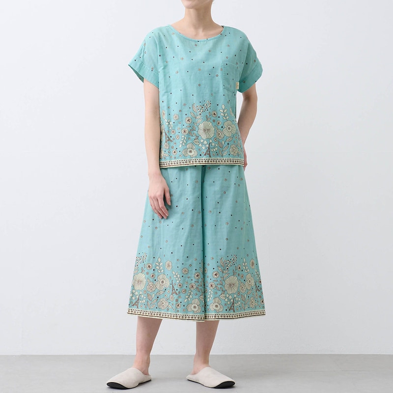 モデル身長167cm/M ※写真は撮影用のため、股下＋3cmになります