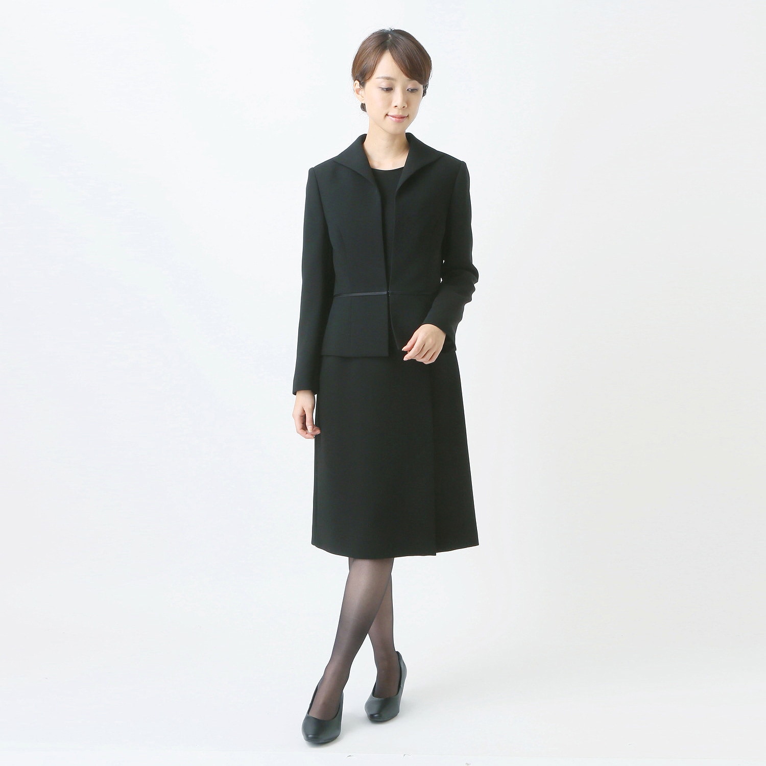 ブラックフォーマルアンサンブルスーツ【９ＡＲ～２１ＡＲ】【喪服・礼服】