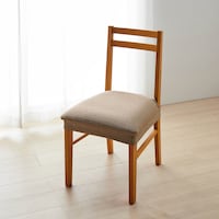 ベージュ