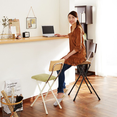 【ベルメゾン】アッシュ材の背もたれの折りたたみハイチェア