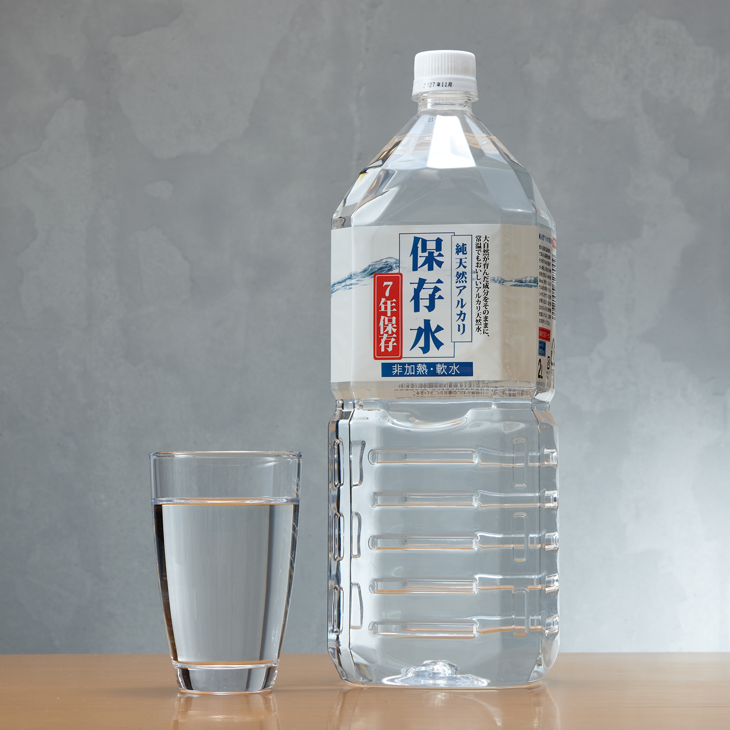 【保存水】純天然アルカリ保存水 7年保存水 (5年6ヵ月以上のものをお届け) 【保存水】純天然アルカリ保存水 7年保存水 (5年6ヵ月以上のものをお届け)