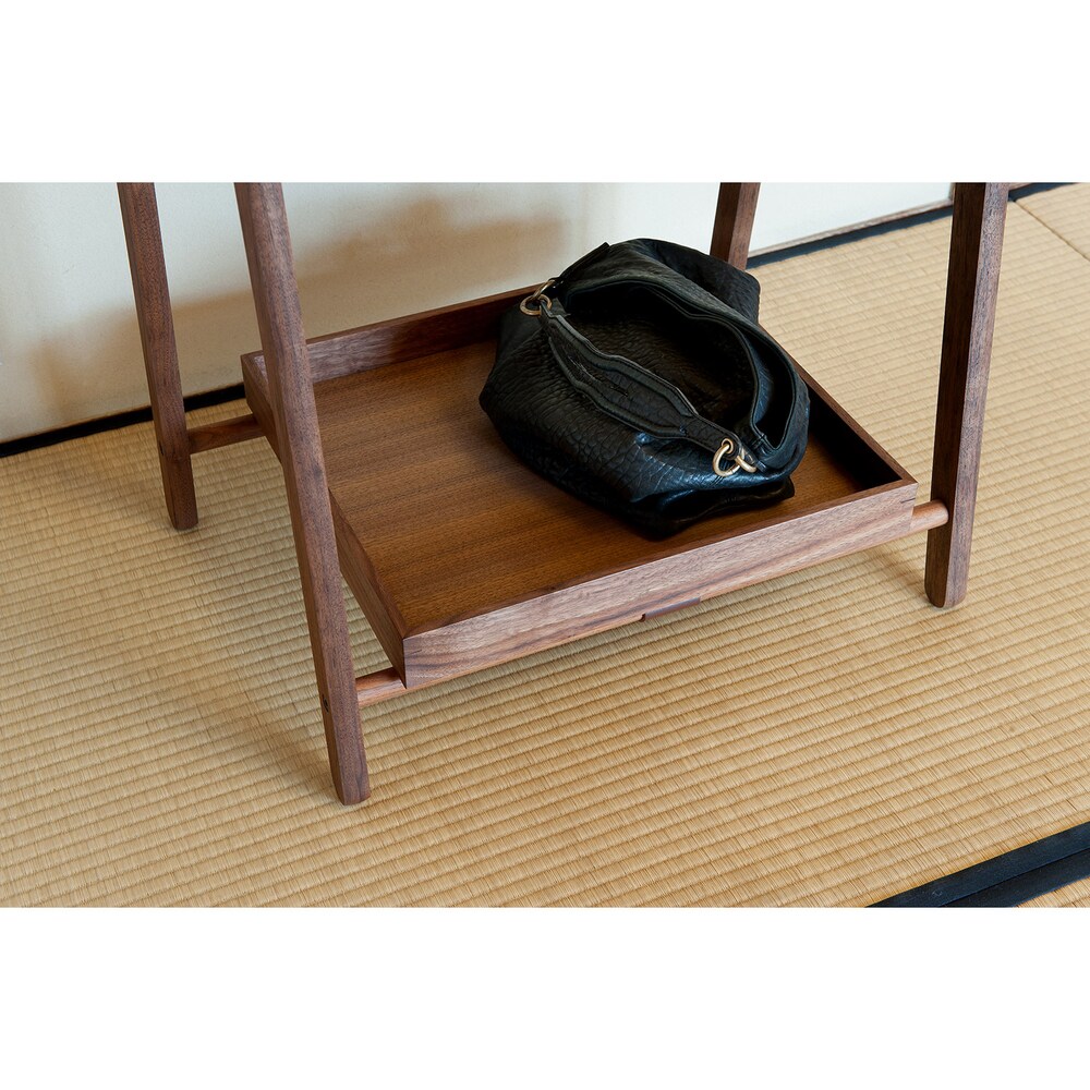別売りのハンガーラックに合わせて使用できます。／1個使用時