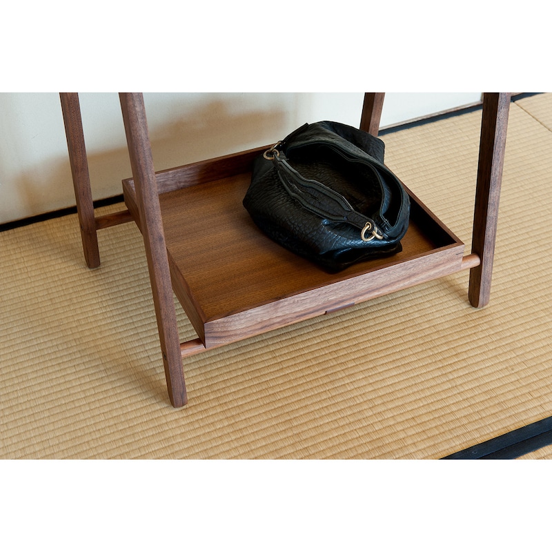 別売りのハンガーラックに合わせて使用できます。／1個使用時