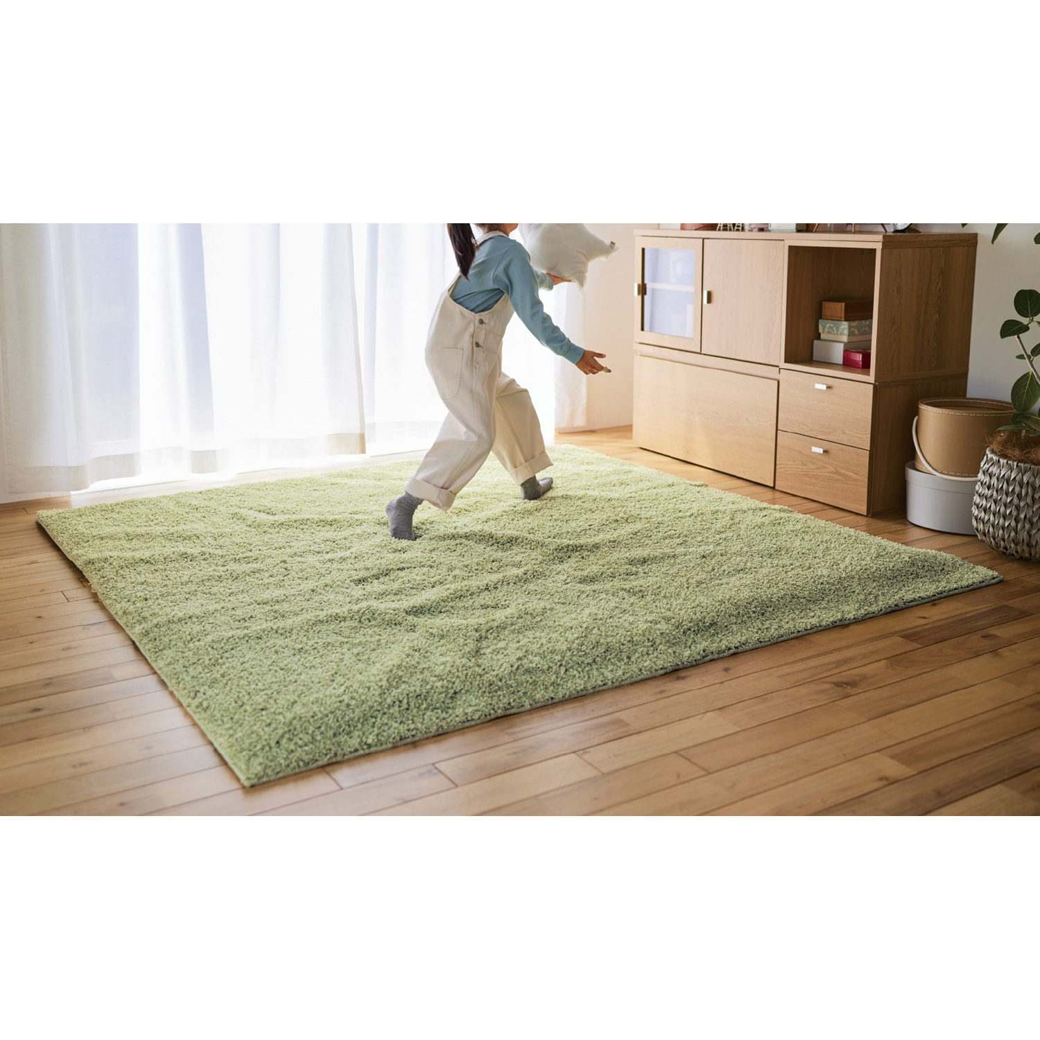 <低反発ボリュームタイプ>すべり止めシート付き。ラグの下に敷くアンダーラグ(BELLE MAISON DAYS) <低反発ボリュームタイプ>すべり止めシート付き。ラグの下に敷くアンダーラグ(BELLE MAISON DAYS)