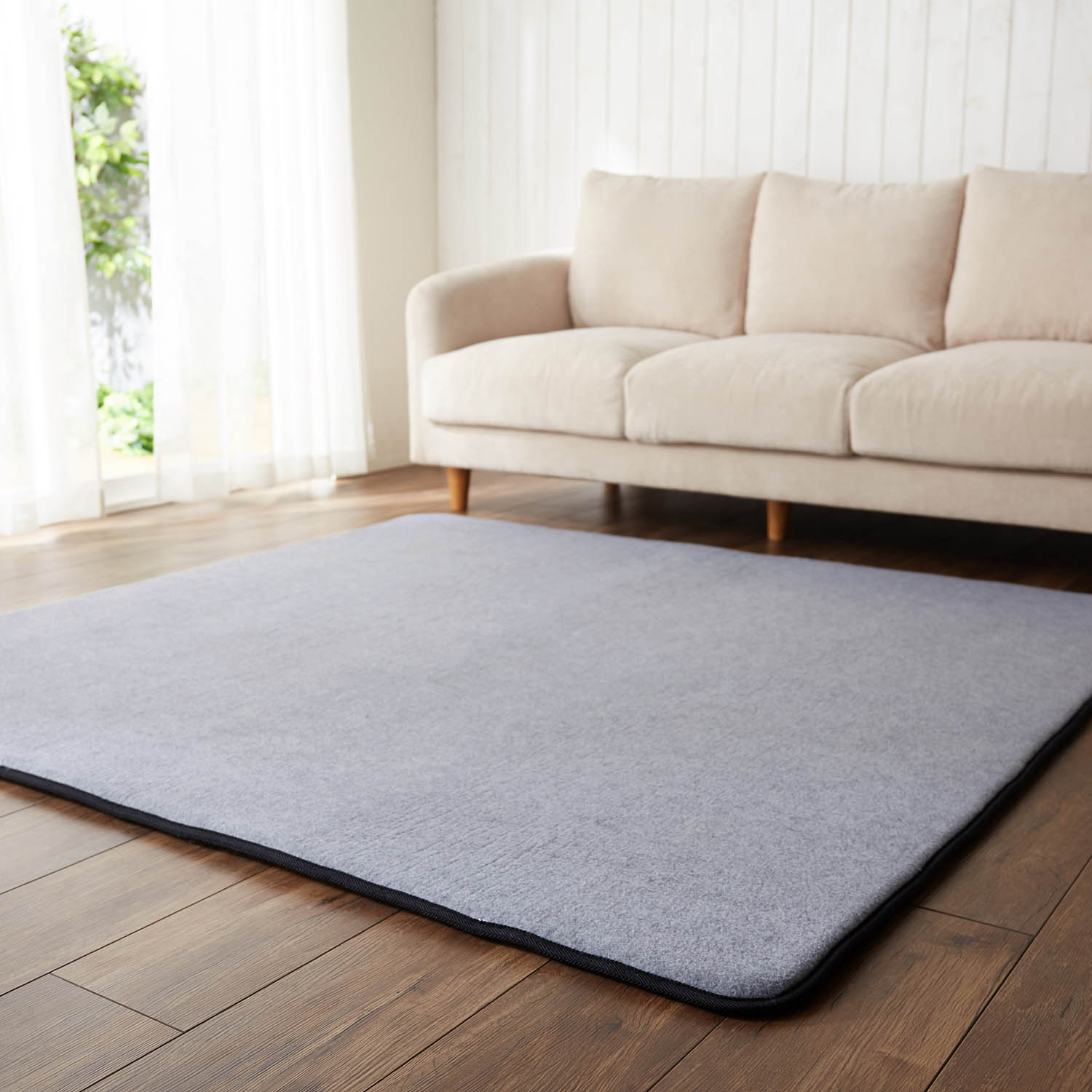 <低反発ボリュームタイプ>すべり止めシート付き。ラグの下に敷くアンダーラグ(BELLE MAISON DAYS) <低反発ボリュームタイプ>すべり止めシート付き。ラグの下に敷くアンダーラグ(BELLE MAISON DAYS)