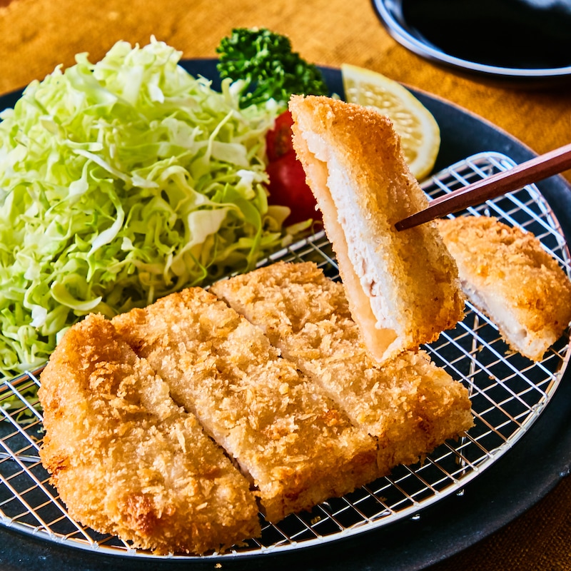 アンデス高原豚のロース肉を厳選使用した豚ロースとんかつ。
