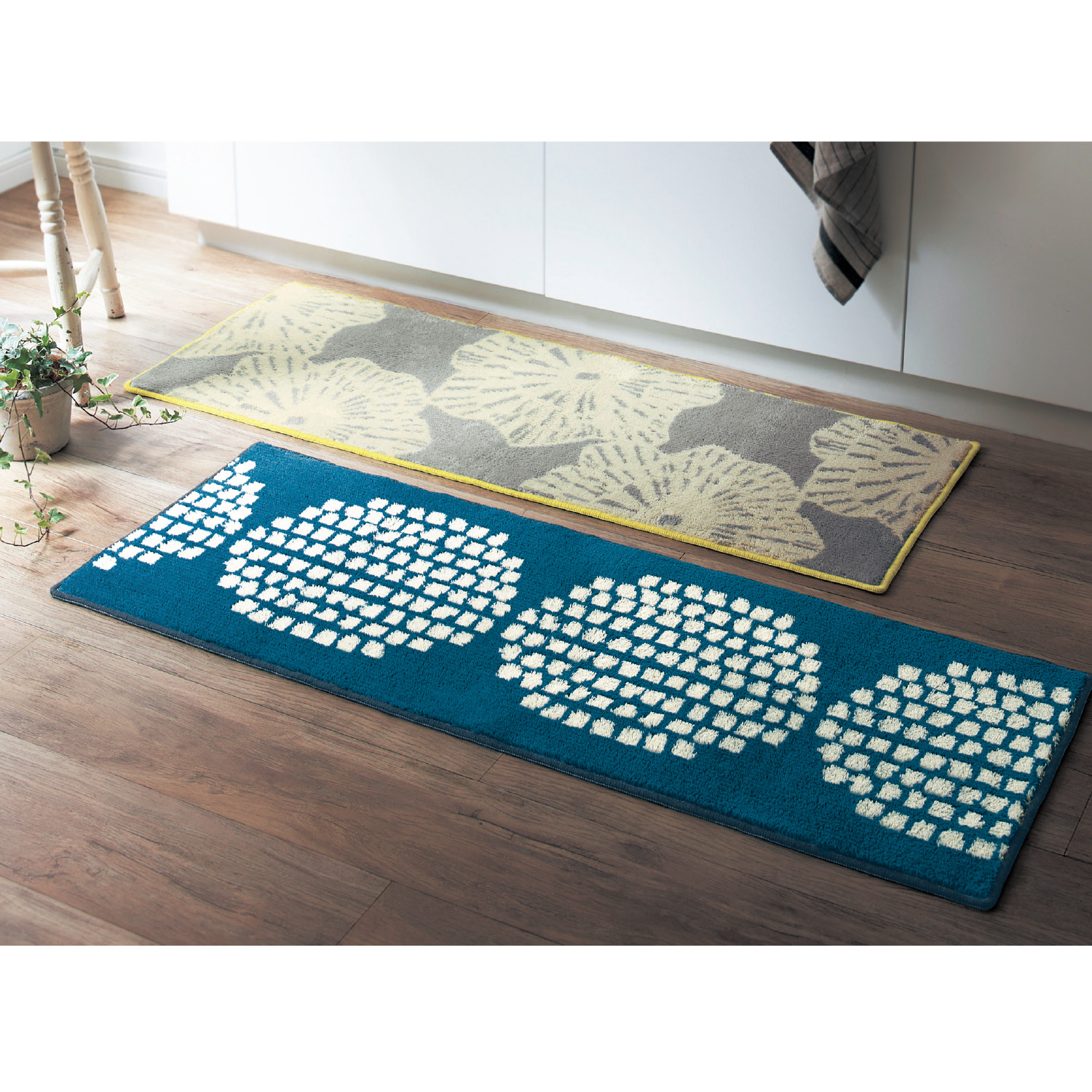 【ベルメゾン】北欧調デザイン抗菌・防臭キッチンマット