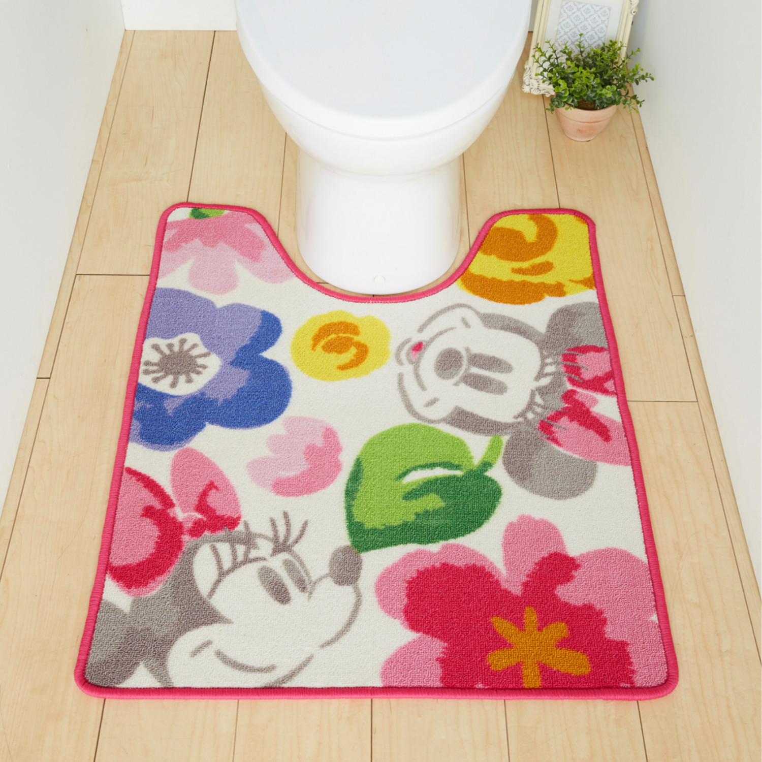 【ディズニー/Disney】花柄がかわいいトイレマット「ミニーマウス」