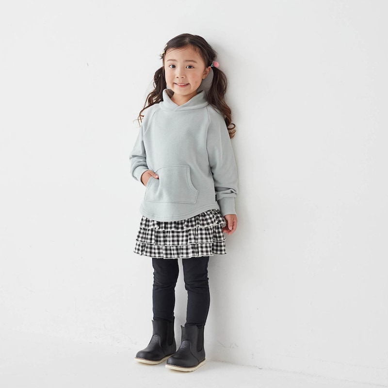 ブラックギンガム／モデル身長109cm・110サイズ着用