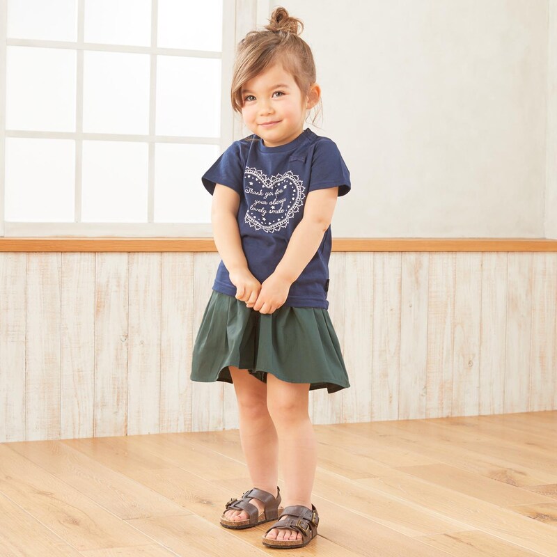 ラップフリル付きスカート風キュロットパンツ 【金土日限定価格】BeBeのキュロットパンツ150センチ