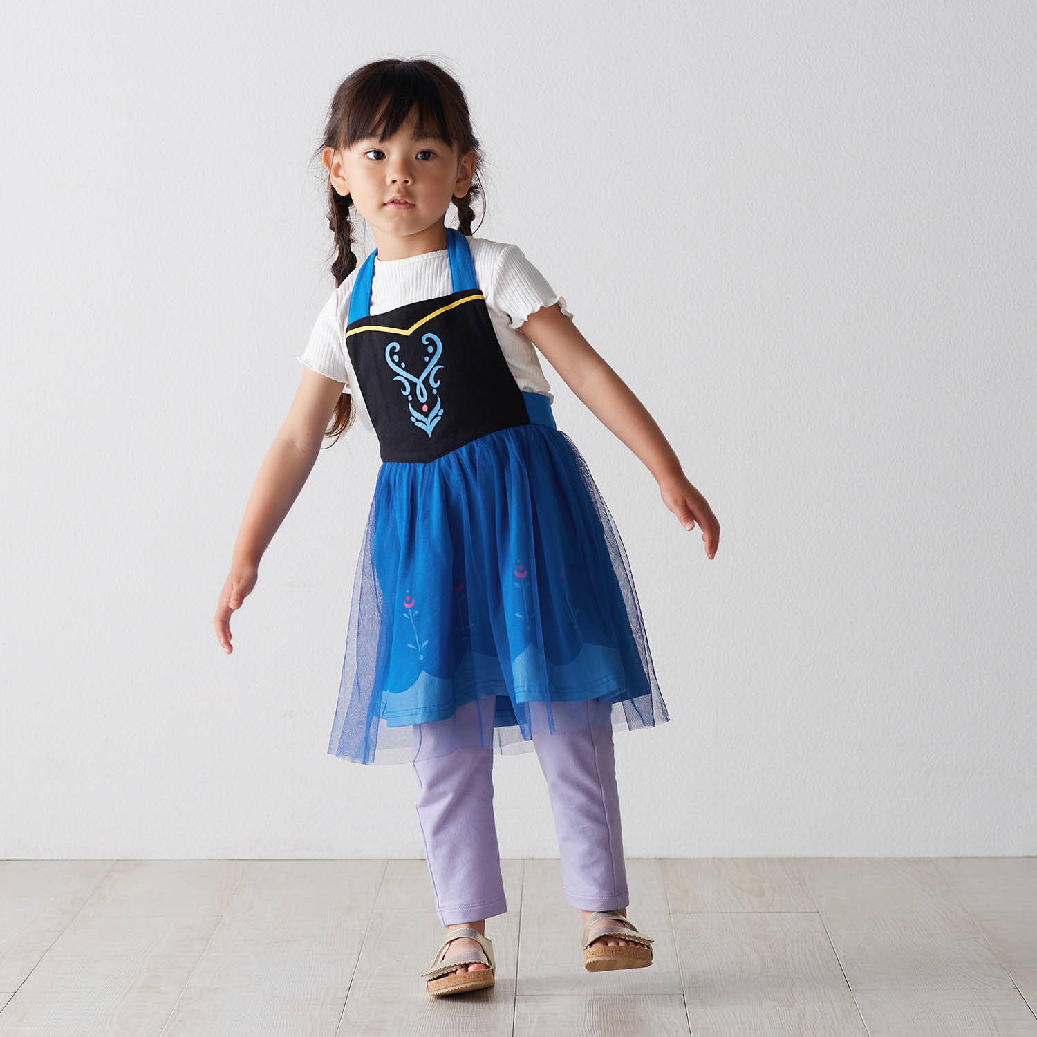 テレビcm放映商品 楽しくお手伝い Kidsエプロンドレス 選べるキャラクター ディズニー Disney 通販のベルメゾンネット テレビcm放映商品 楽しくお手伝い Kidsエプロンドレス 選べるキャラクター ディズニー Disney 通販のベルメゾンネット