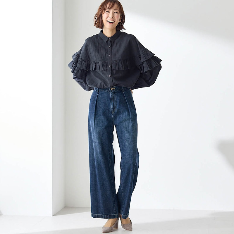 モデル身長169cm／M ※写真は撮影用のため股下+6cmになります。