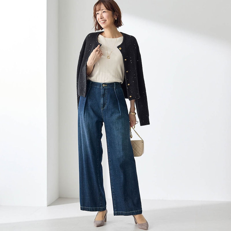 モデル身長169cm／M ※写真は撮影用のため股下+6cmになります。