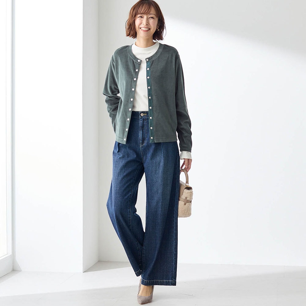 モデル身長169cm／M ※写真は撮影用のため股下+6cmになります。