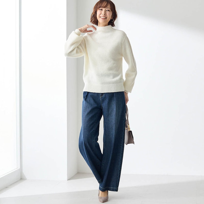 モデル身長169cm／M ※写真は撮影用のため股下+6cmになります。