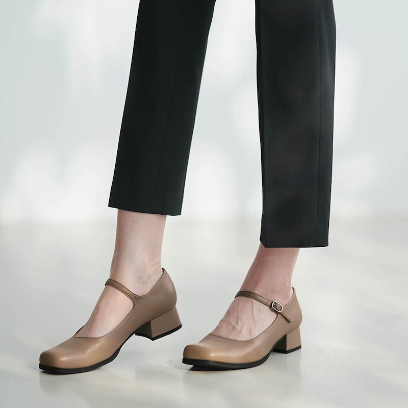 グレーベージュ着用