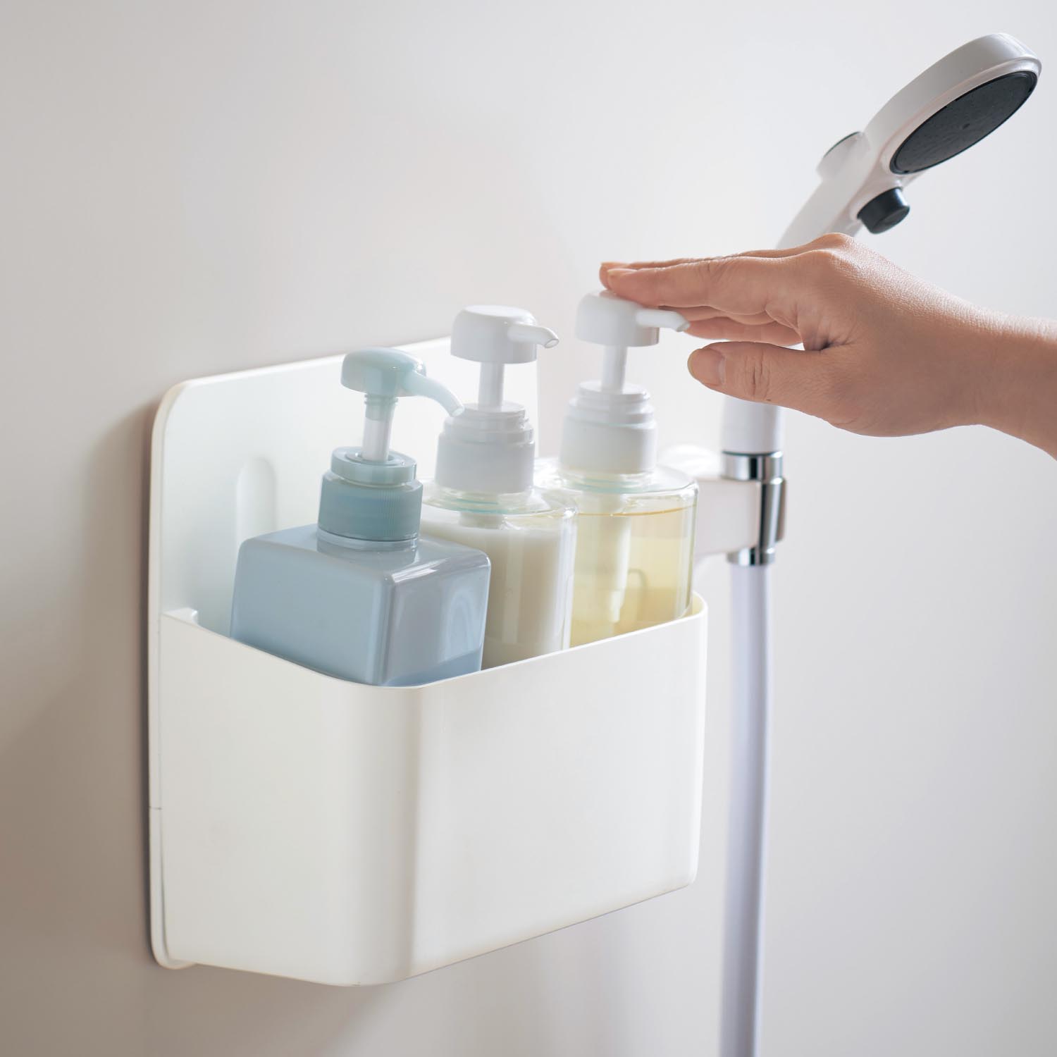 ポンプが押せる 強力マグネットで取り付けるバス収納ボックス 通販のベルメゾンネット ポンプが押せる 強力マグネットで取り付けるバス収納ボックス 通販のベルメゾンネット