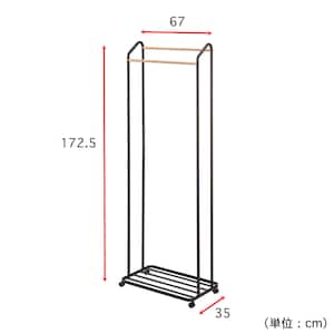 左右のキャスターが外側に向いた最大幅が67cm、キャスターを内側に向けると幅60cmとなります。