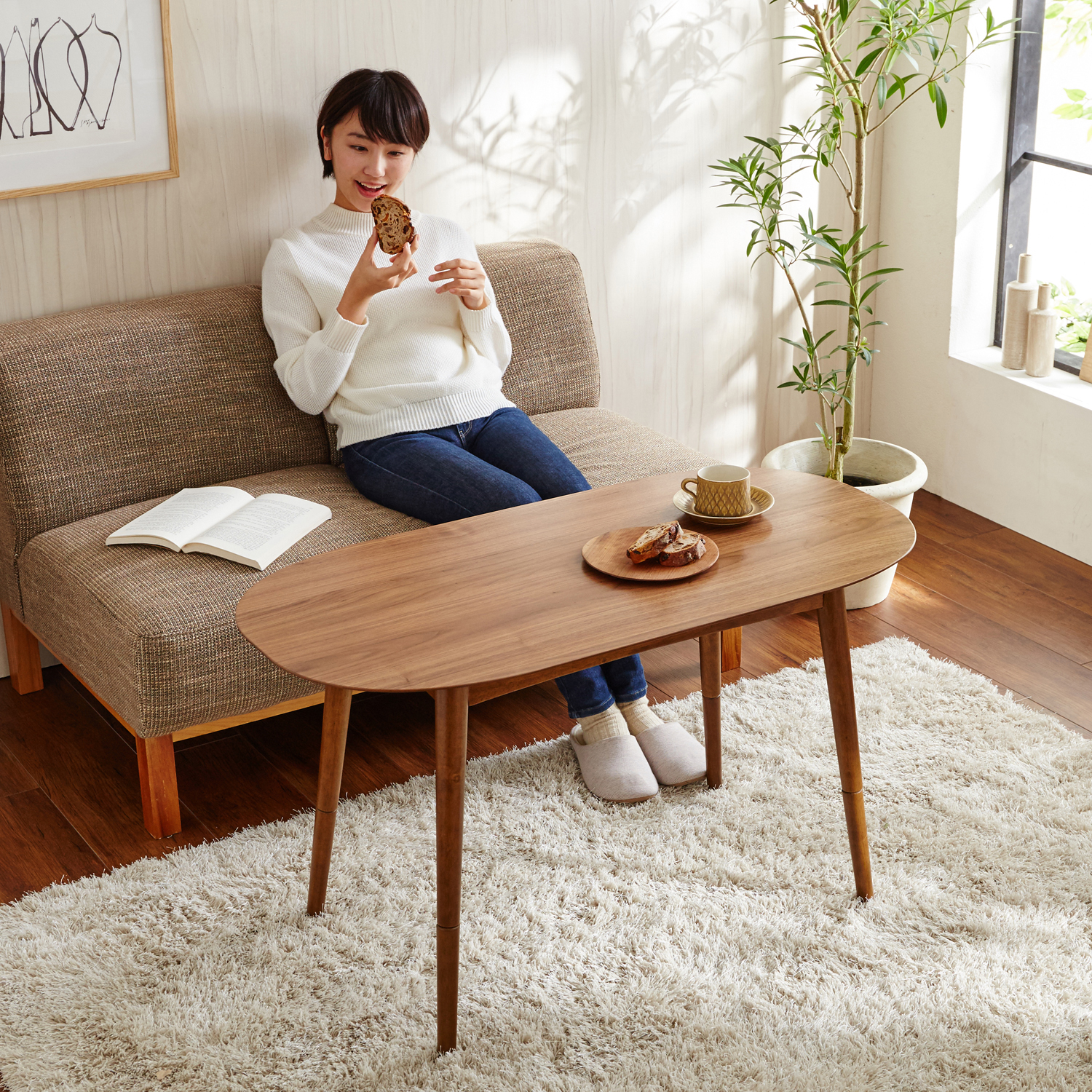 【ベルメゾン】高さが変えられる継脚リビングテーブル