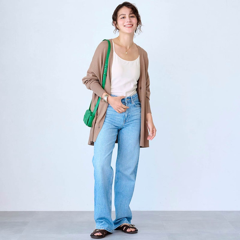 モデル身長162cm／M（オフホワイト）