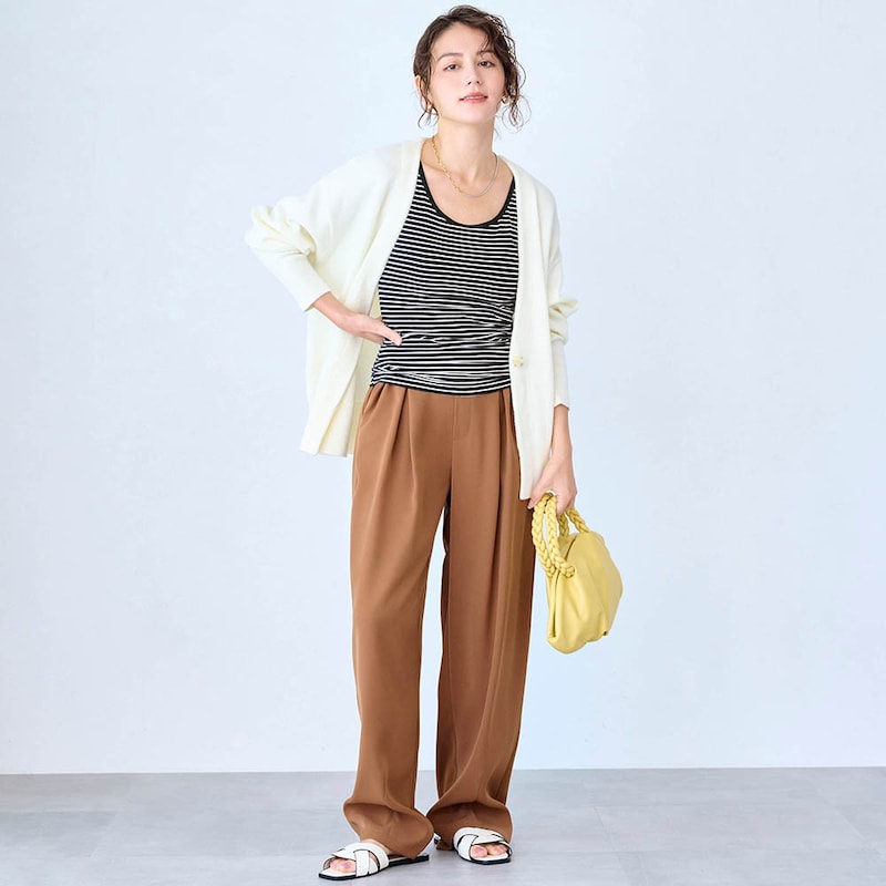 モデル身長162cm／M（ブラック系ボーダー）