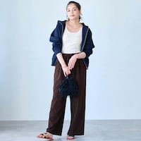 モデル身長161cm／M（オフホワイト）