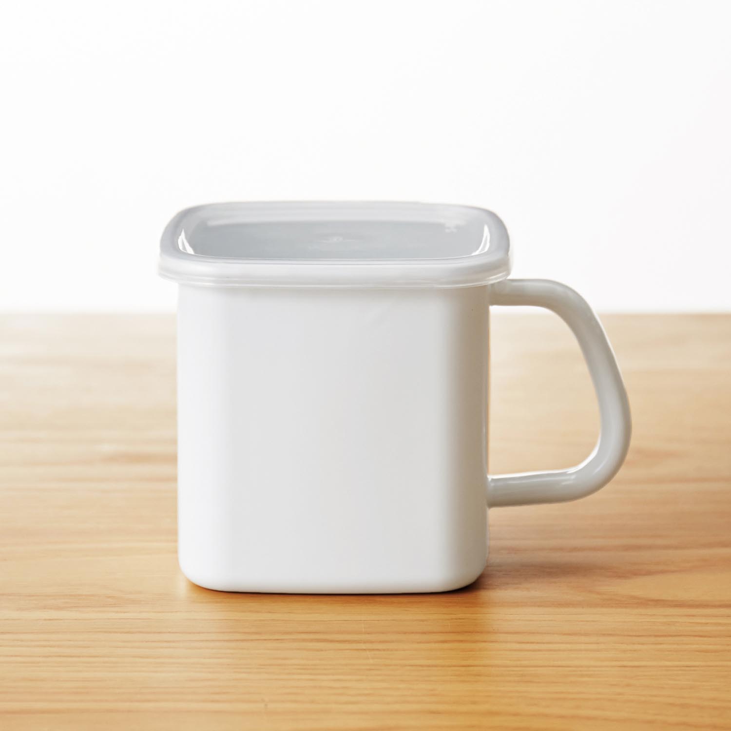 【野田琺瑯】ホワイトシリーズ 持ち手付ストッカー角型 L シール蓋付 【野田琺瑯】ホワイトシリーズ 持ち手付ストッカー角型 L シール蓋付