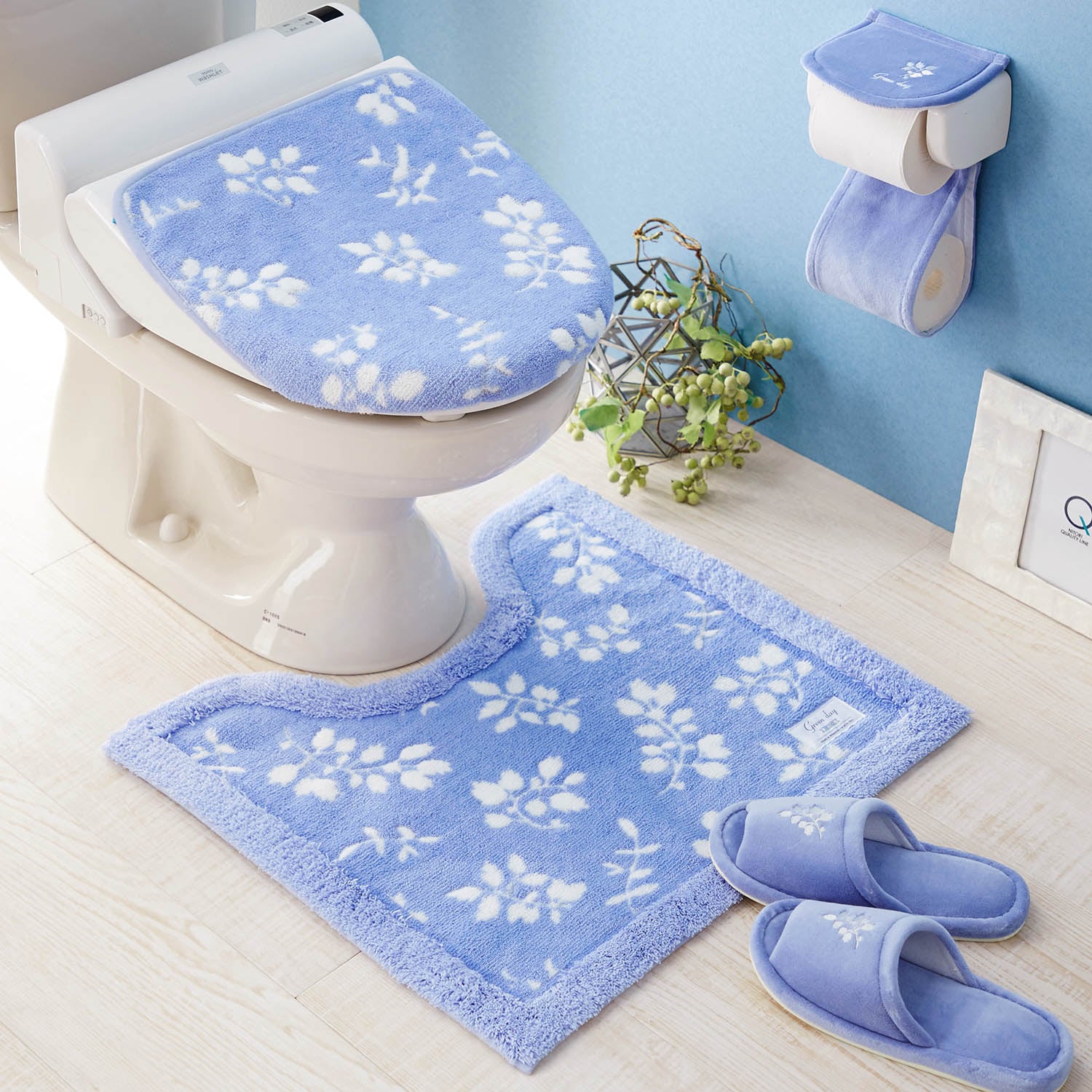 トイレタリーセット 楽天市場】数量限定の特価!!!トイレ2点セットトイレマット、ふた