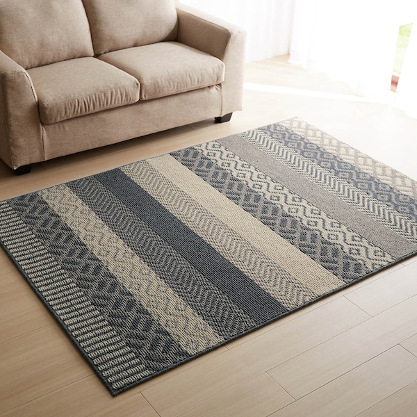 【ベルメゾン】【在庫限りのお買得】 幾何柄のウールラグ[日本製] 【防炎ラベル付】