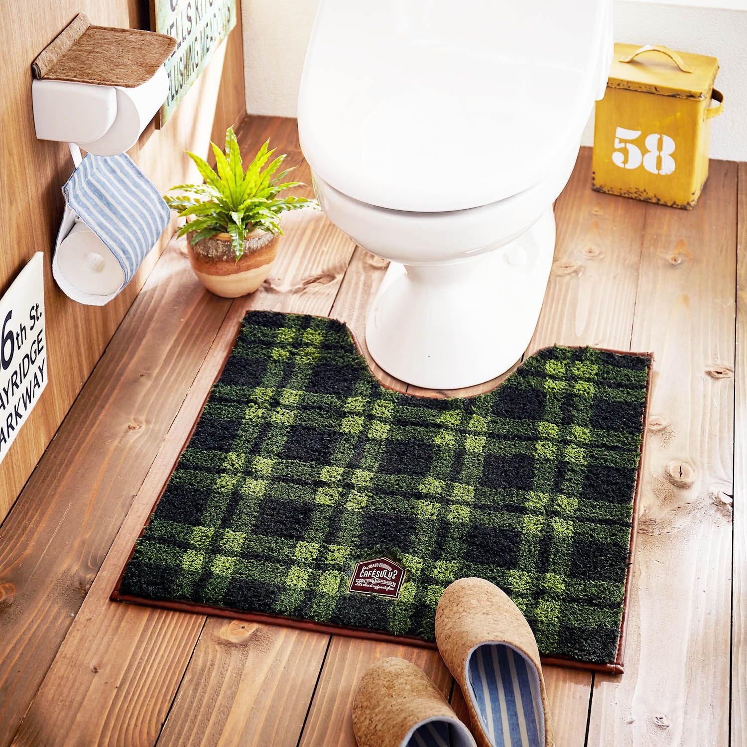 合皮使いのチェック柄トイレマット（トイレマット/カバーセット