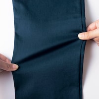 ストレッチ性のある生地で動きやすい