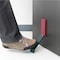 立ったまま操作できる玄関用ドアストッパー「DoorStop」
