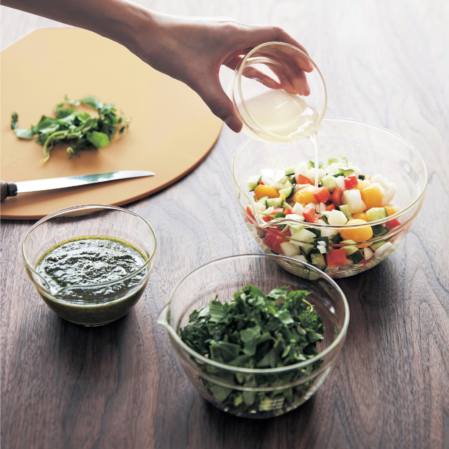 入れ子式になる片口耐熱ガラスボウルセット <3個セット/4個セット>(ハリオ/HARIO) 入れ子式になる片口耐熱ガラスボウルセット <3個セット/4個セット>(ハリオ/HARIO)