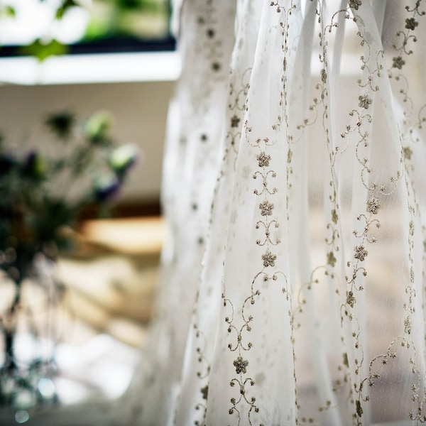 【ベルメゾン】【58サイズ】 光沢のあるラメ糸刺繍のトルコ刺繍レースカーテン