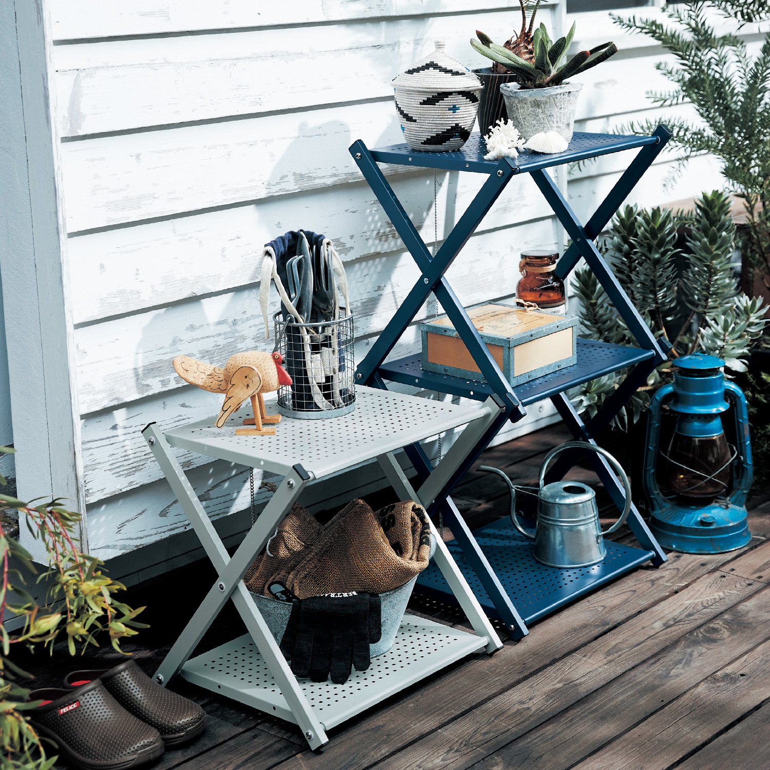 【ベルメゾン】屋外でも使えて簡単に折りたためるスチールラック