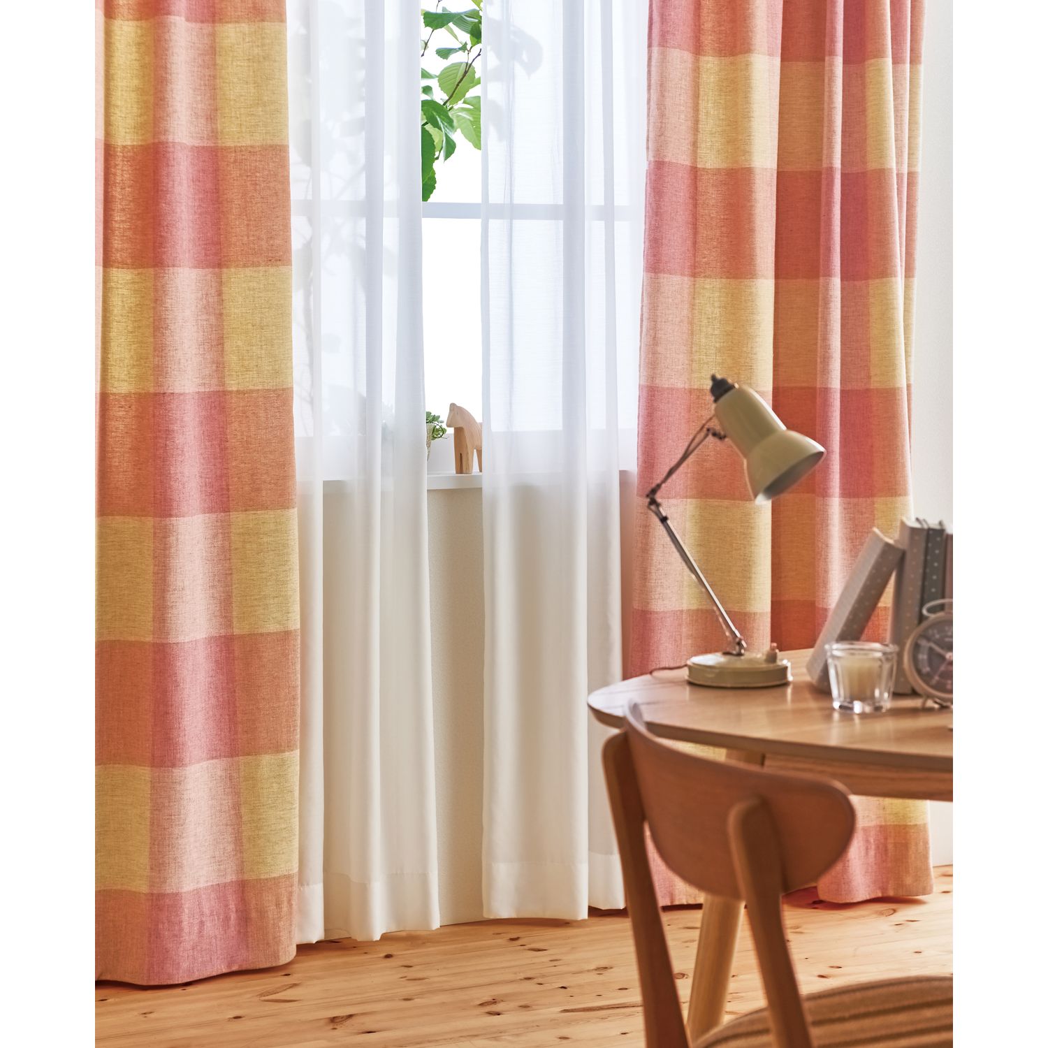 【ベルメゾン】【32サイズ】 あじわいのあるミックス糸で織ったチェック柄のカーテン