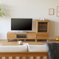 使用イメージ／幅120ｃｍ　こちらの商品はテレビ台のみの販売になります。