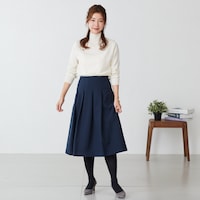 着用モデルの身長は、160cm、着用サイズ64-91