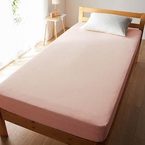 ピンク※商品に色が近い画像です。ただし照明やモニター環境により色の見え方が異なります。