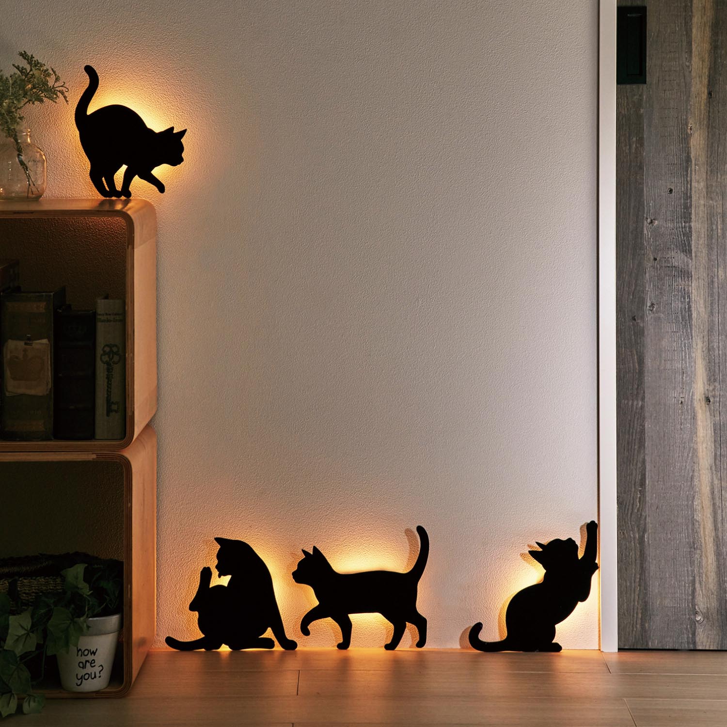 ＜ベルメゾン＞可愛い猫シルエットのウォールライト「キャットウォールライト2」画像