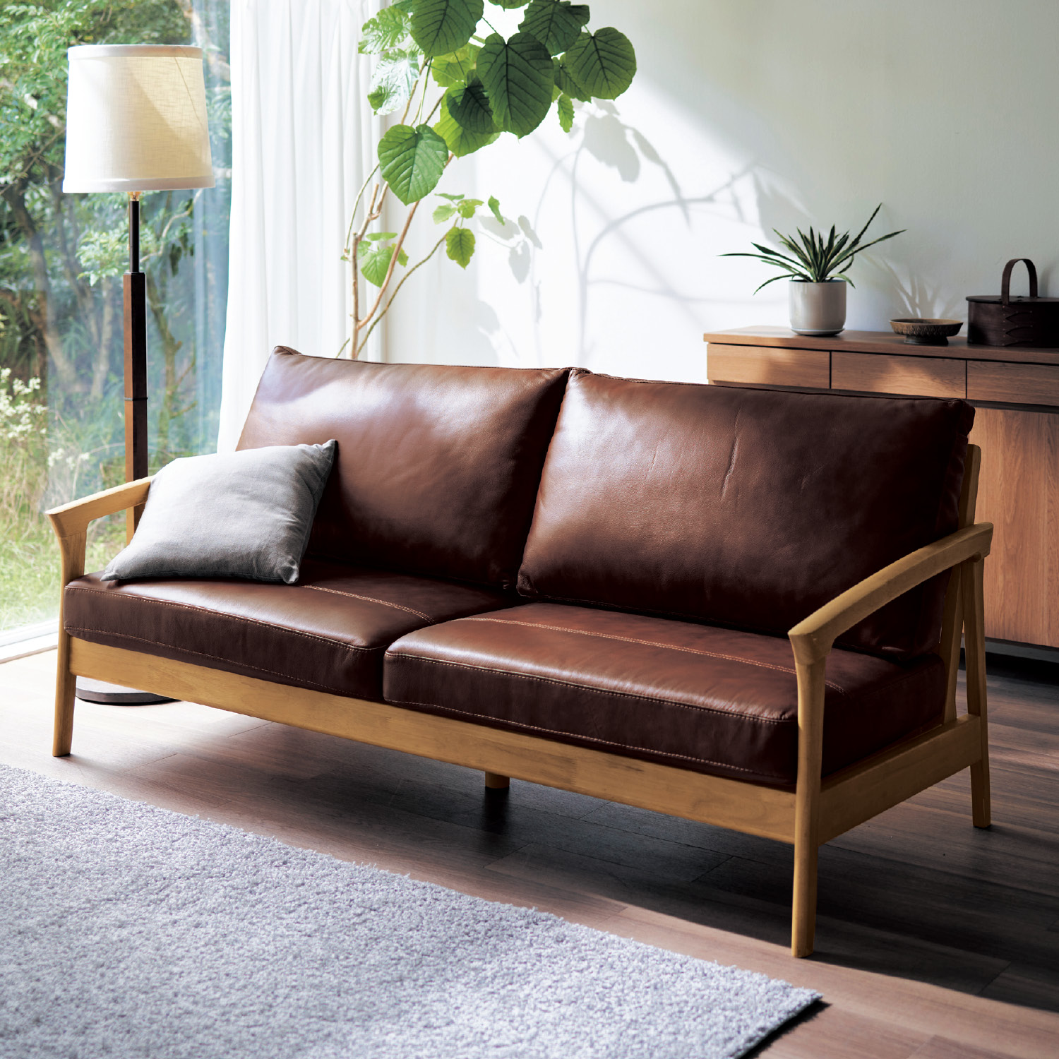 耐久性にこだわった本革クッションの木フレームソファー <2人掛け/3人掛け> 耐久性にこだわった本革クッションの木フレームソファー <2人掛け/3人掛け>