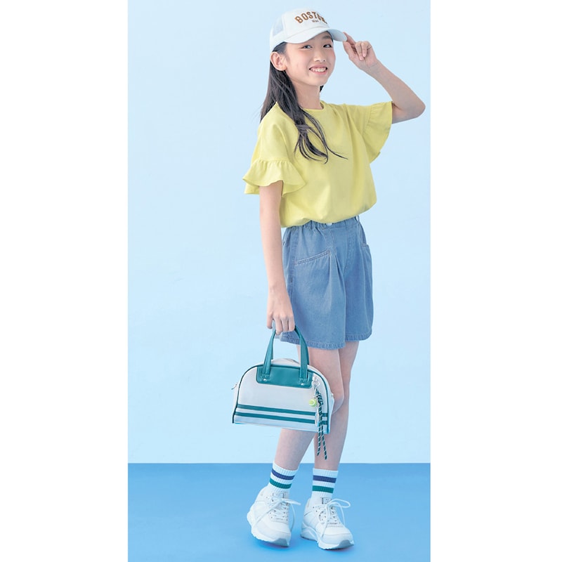 ペールイエロー／モデル身長145cm・サイズ140