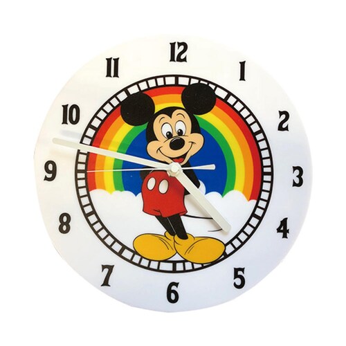 ノスタルジカデザインの壁掛け時計（選べるキャラクター）